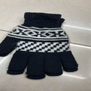 Thermal Gloves Black & White – Pack of 12 | Warmth, Comfort & Style 🧤❄️